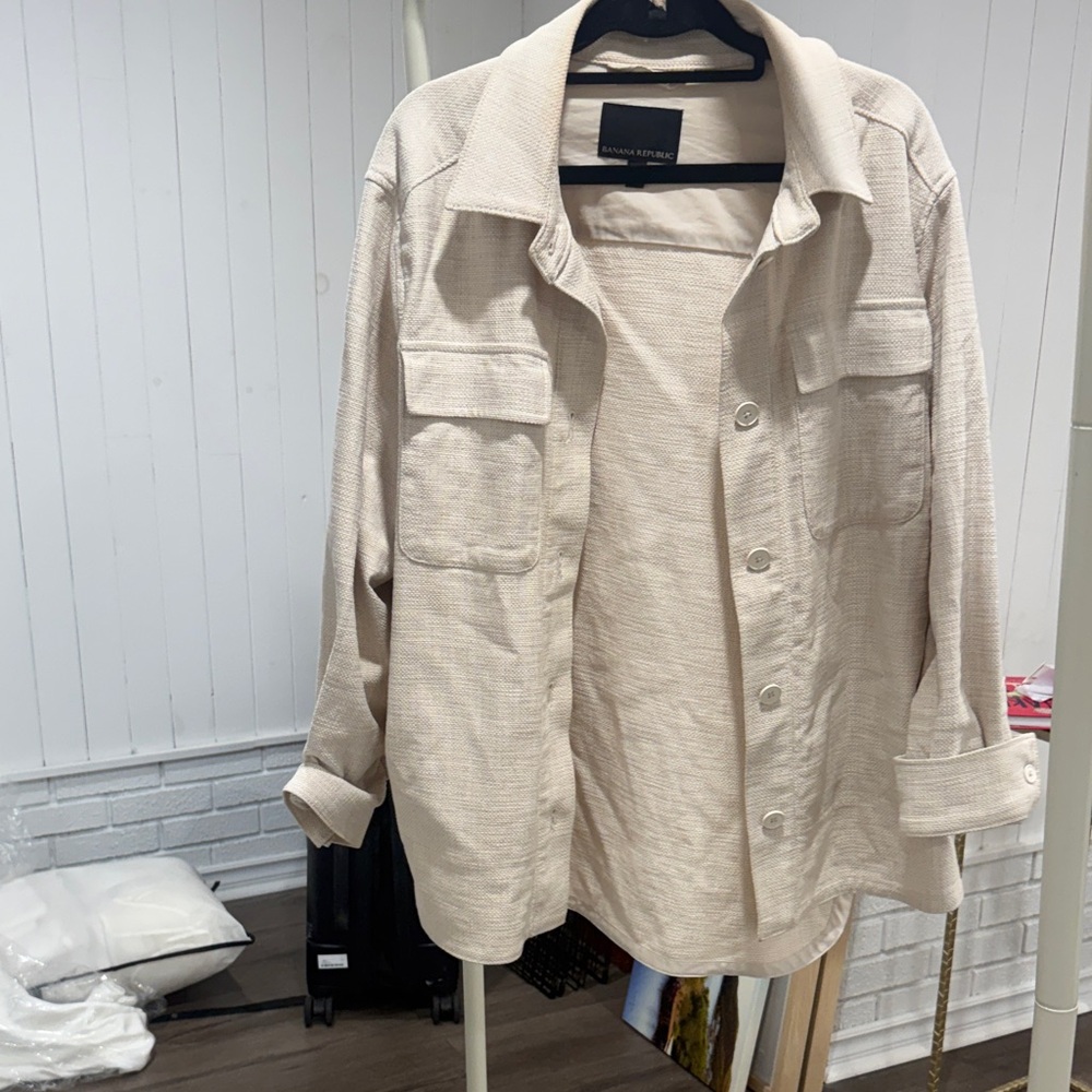 Banana Republic Cream Shirt Jacket